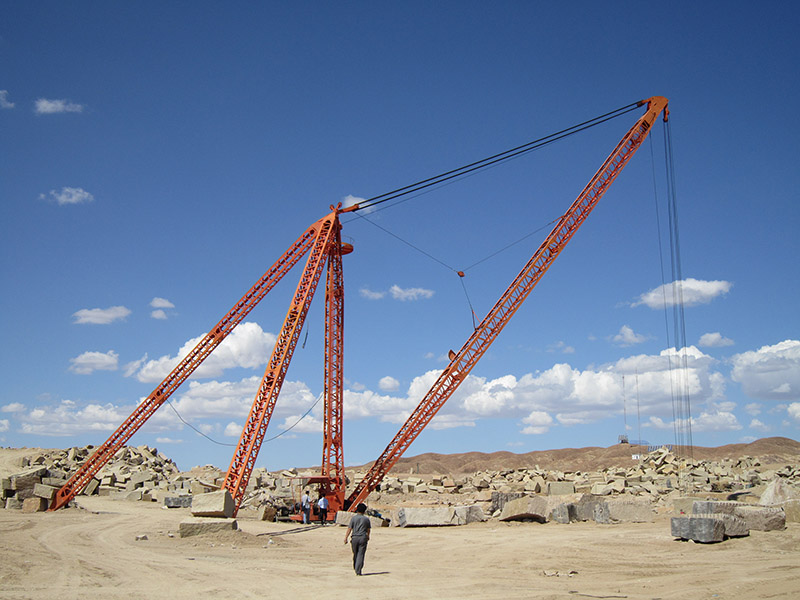 Mast crane