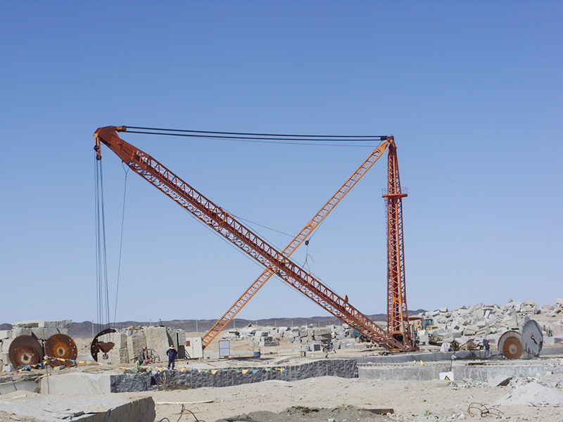 Mast crane